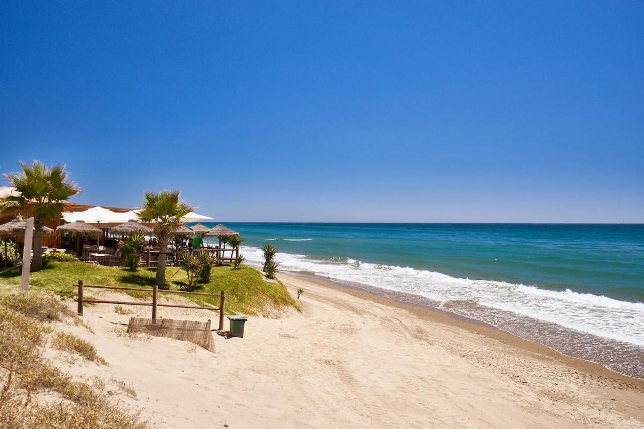 Oleholidays 224 Romana Playa Con Vistas Al Mar Marbella Bagian luar foto